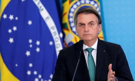 Jair Bolsonaro ingresa al hospital por fuertes dolores abdominales