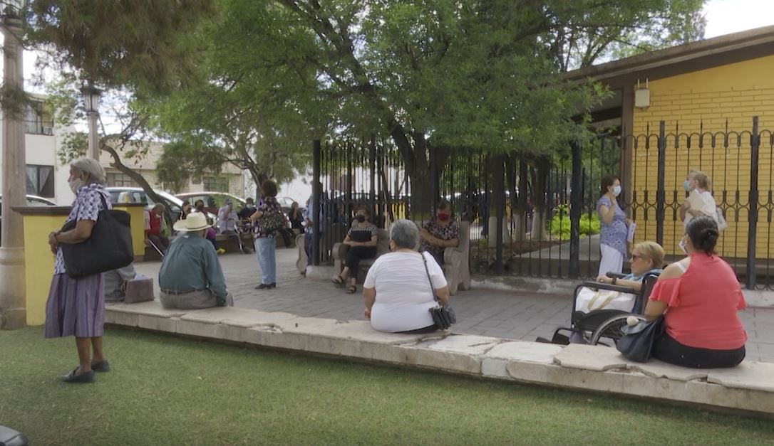 Inicia en Ramos Arizpe pago de pensión a adulto mayores