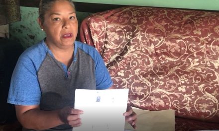 Denuncia viuda a sujeto abusivo en Saltillo; no le regresa automóvil