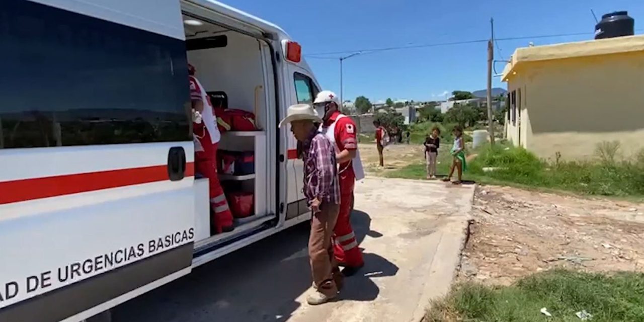 Abuelito cae mientras cruzaba arroyo y pierde la memoria en Saltillo