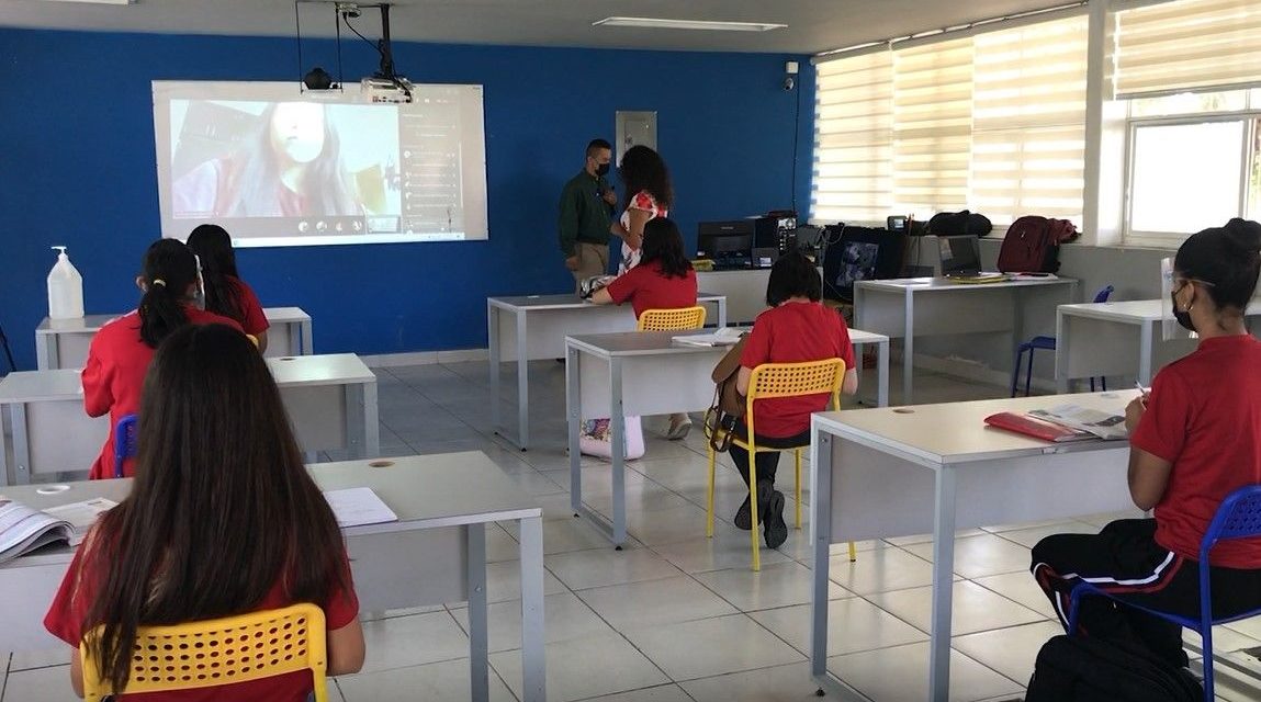 Estrenan aula didáctica en Secundaria No.2