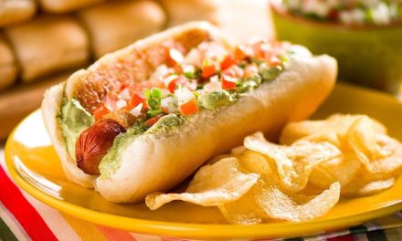 ¿Cuántos minutos de vida te quita comer un hot dog?