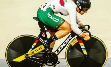 Daniela Gaxiola logra el pase a cuartos de final en ciclismo