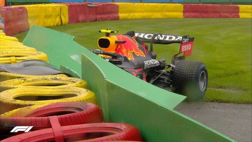 ‘Checo’ Pérez se accidenta antes del Gran Premio de Bélgica