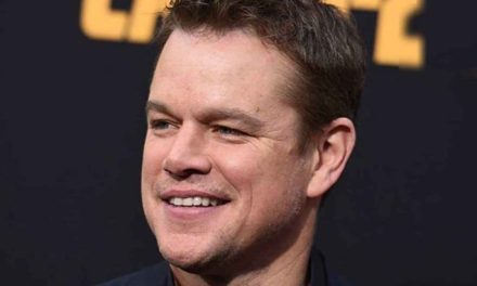 Matt Damon deja insulto homofóbico por regaño de su hija