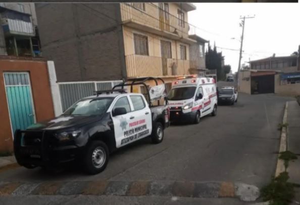 Rescatan a menor que vivía amarrado de un piecito al lavadero
