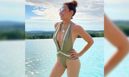 Foto de Thalía en bañador causa burlas en redes, le dicen que es la ‘gemela’ de Laura Bozzo