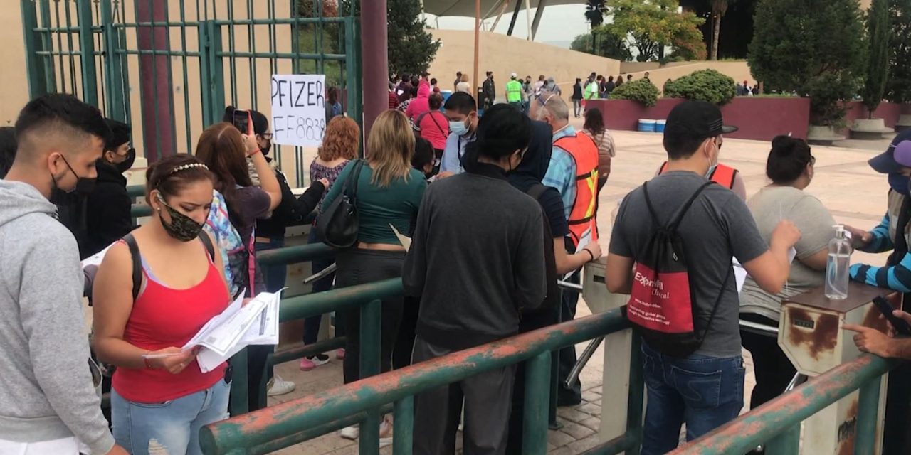 Continúa caos, se terminan las vacunas en Saltillo, otra vez
