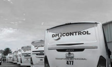 De nueva cuenta transporte de personal provoca accidente