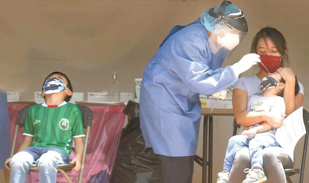 Muere niño de siete años por COVID en Zacatecas, reportan más menores contagiados