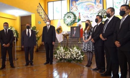 Rinden homenaje a Don Manuel Gil Vara
