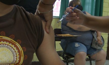 Arranca vacunación para jóvenes de 18 a 29 años