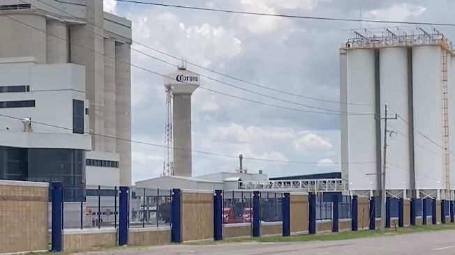 Constellation Brands participa con inversión en red de agua
