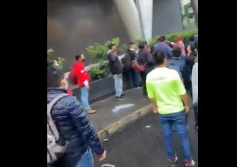 Linchan a hombre que disparó a vendedora en Edomex