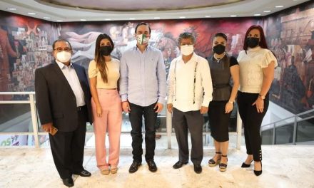 Manolo Jiménez comparte prácticas exitosas con alcaldes electos de Oaxaca, Parras y Acuña