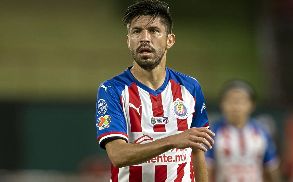 ¿Regresa a Santos? Oribe Peralta no se retirará si sale de Chivas