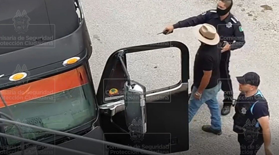 Recuperan policías tráiler robado en Saltillo