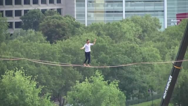 Video: Slackliner Conquista la Torre Eiffel