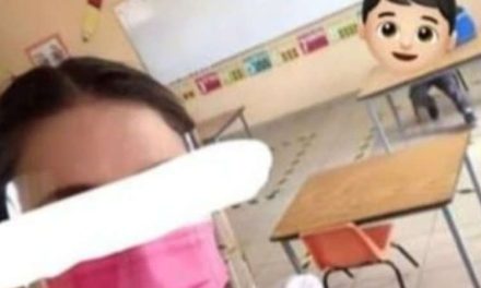 Maestra ‘muy amable’ se burla de su único alumno que regresó a clases presenciales
