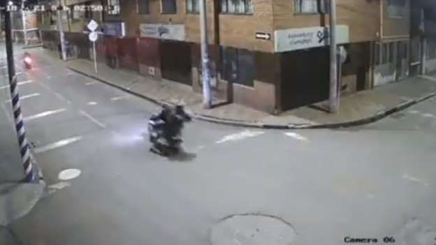 ¡Ya no dejan ‘trabajar’ a gusto!; sujetos asaltan a ladrones (video)