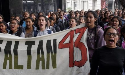 Va FGR contra funcionarios de la era EPN por caso Ayotzinapa