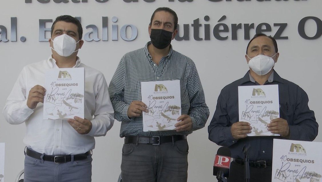 Presentan libro ’40 Obsequios para Ramos Arizpe’