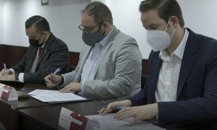 Universidad Vizcaya e Infotec se unen en pro de la educación de los saltillenses