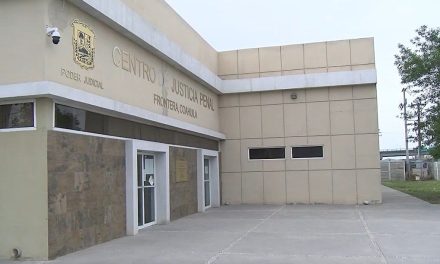 Hombre machetea a familia en Cuatro Ciénegas