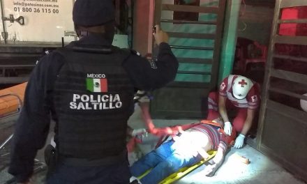 Vecinos salvan a hombre de cometer suicidio en Saltillo