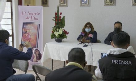 Presentan libro ‘El Secreto de Elia’; aborda el suicidio