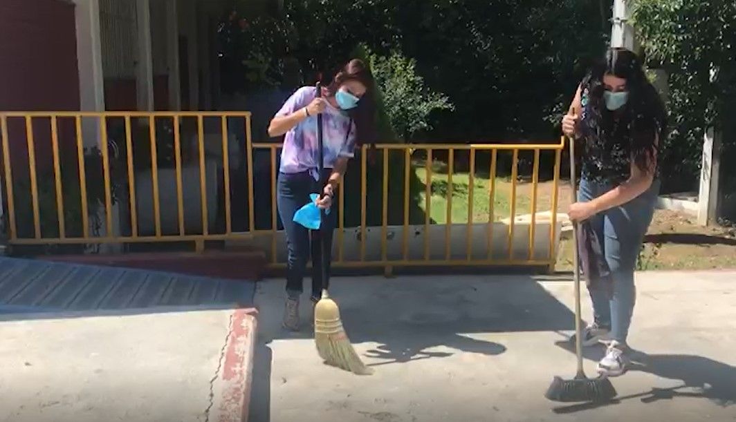 Participan jóvenes de Saltillo en jornada de limpieza