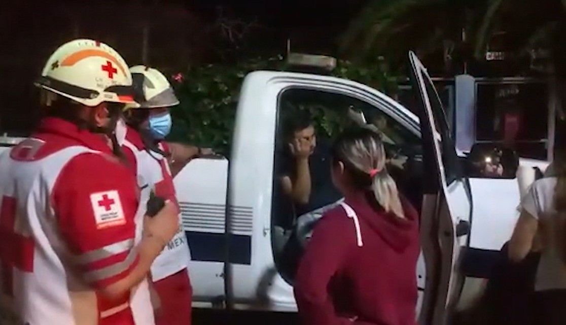 Vecinos capturan a conductor; quiso huir tras accidente al oriente de Saltillo