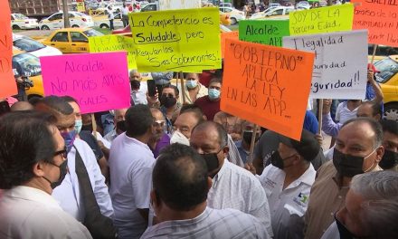 Taxistas exigen a las autoridades regularizar aplicaciones de transporte