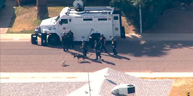Pug empieza pelea con perro policía durante operativo (video)