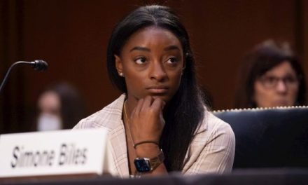 ‘Sabían que estaba siendo abusada y no hicieron nada’; el emotivo discurso de Simone Biles