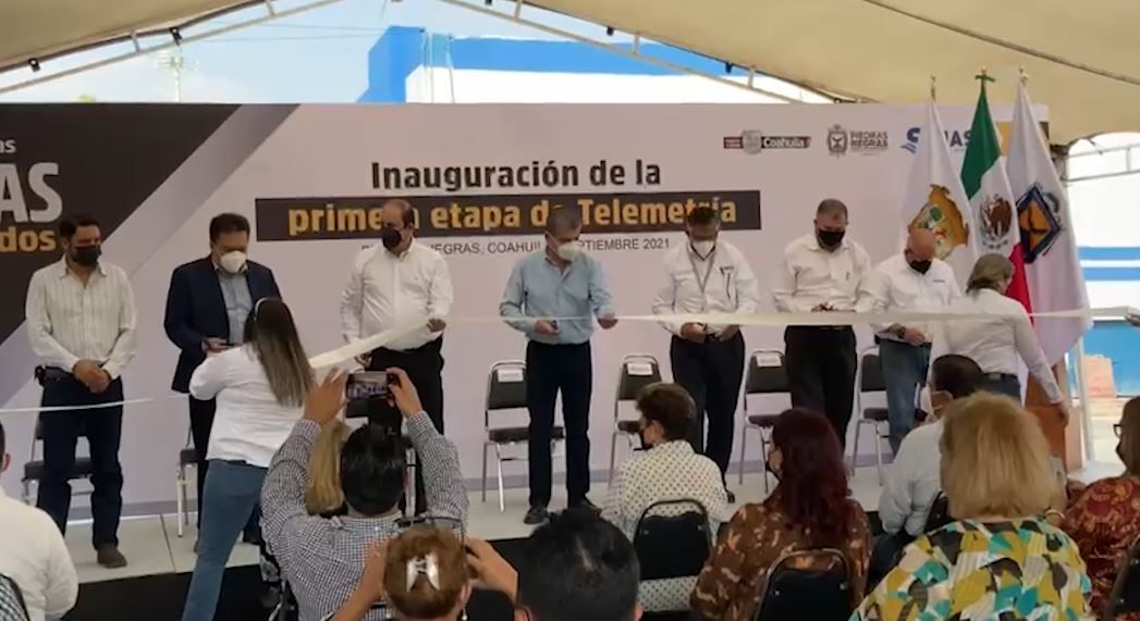 Gobernador entrega obra en Piedras Negras