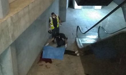 Pierde la vida al caer más de 20 metros después de salir de un bar