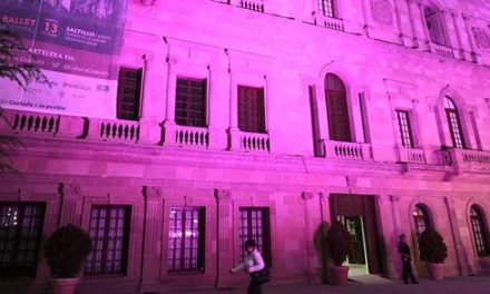 Edificios de Coahuila se ‘pintarán’ de rosa en octubre