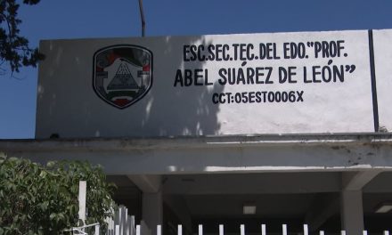 Denuncian abuso de autoridad en secundaria