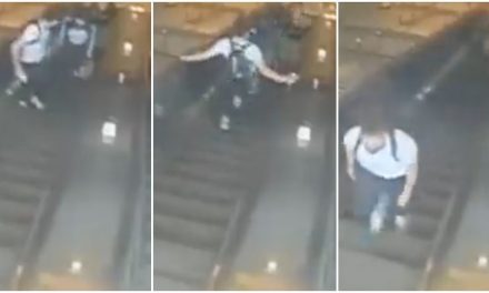 Patea a mujer en escalera eléctrica y provoca su caída en Nueva York (video sensible)