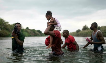 Gobierno federal se desentiende de migrantes