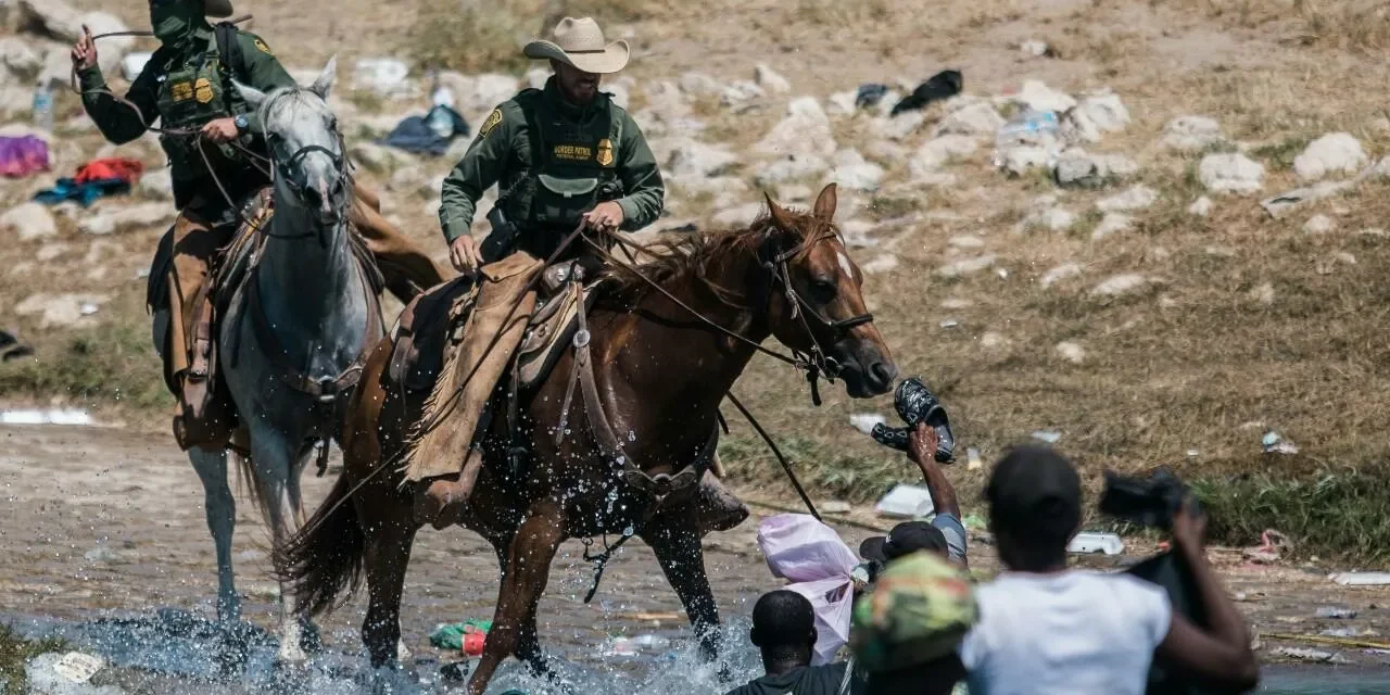 Estados Unidos inicia expulsión masiva de migrantes en Texas