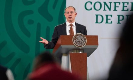 López Gatell rechaza vacunar contra COVID a niños, ‘quita dosis a alguien en riesgo’