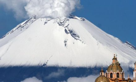 ¡Popocatépetl registró explosión!