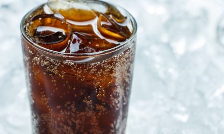 Muere hombre luego de beber litro y medio de refresco