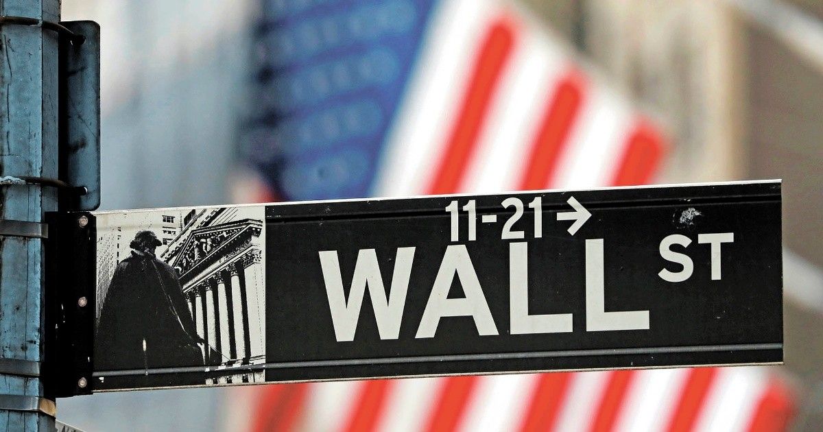 Wall Street tiene una baja hace unos minutos