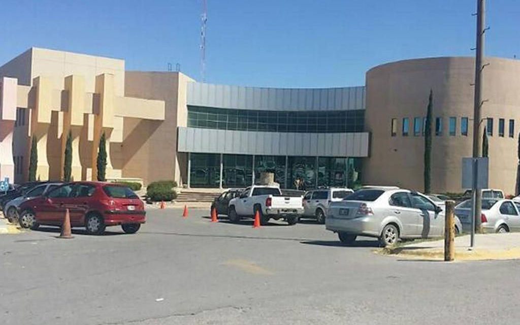 Rufianes amarran a tres mujeres y les roban más de 80 mil pesos en Saltillo