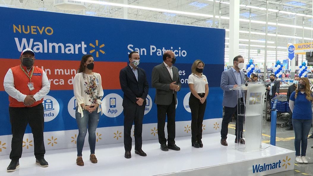 Inaugura alcalde Manolo Jiménez nueva tienda Wal-Mart