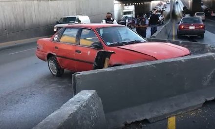 ¡Se suelta el chamuco! Chocan conductores por todo Saltillo