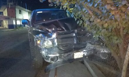 ‘Botella tras botella ando tomando’; briago en Saltillo termina en el hospital por decepción amorosa
